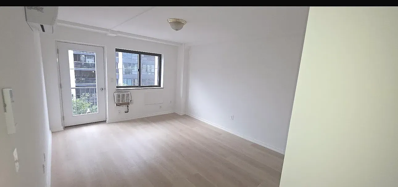 27-35 21st Street — Photo 3