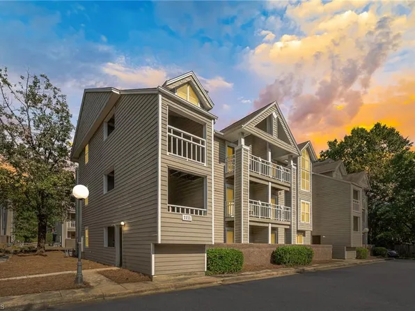 1111 W McGee St APT F, Greensboro, NC 27403