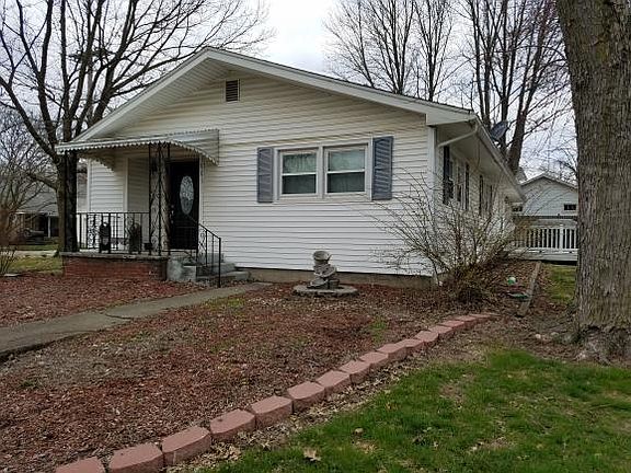 2nd image of 1001 Van Buren Ave