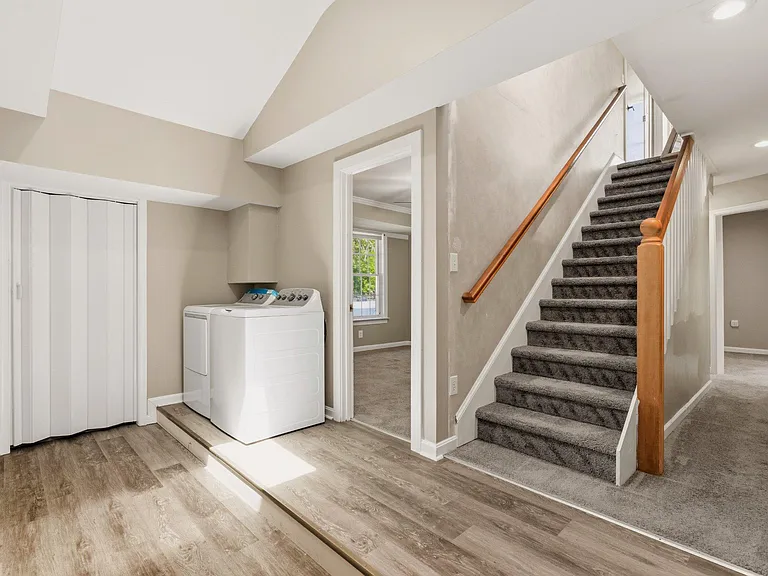 8304 Dangerfield Pl — Photo 27