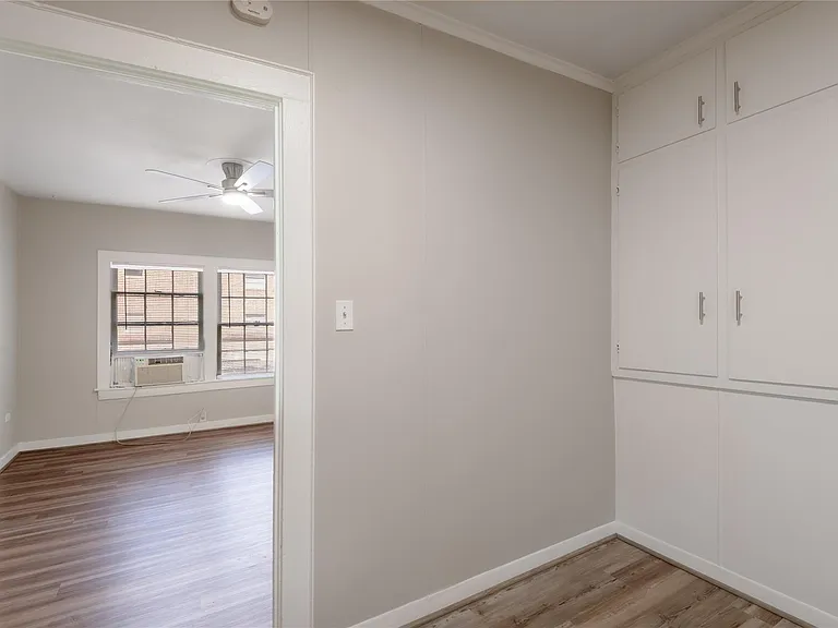 811 Sam Houston Ave #A — Photo 8