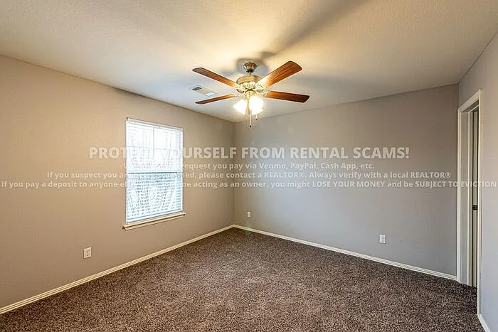 1374 N Corsica Dr — Photo 7