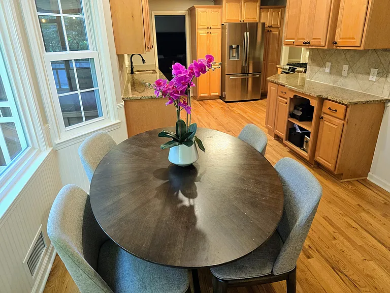 90 Martin Point Ct — Photo 9
