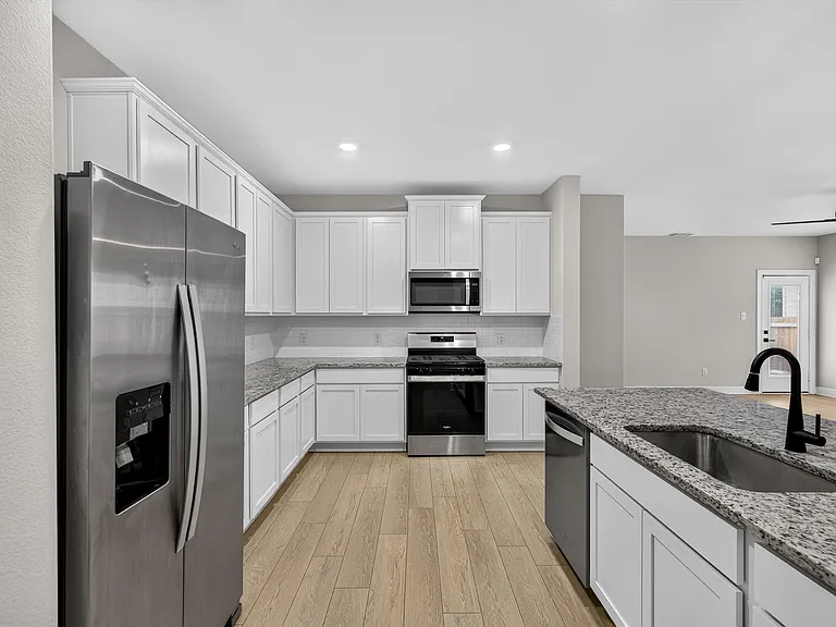 1309 Butler Ave — Photo 8