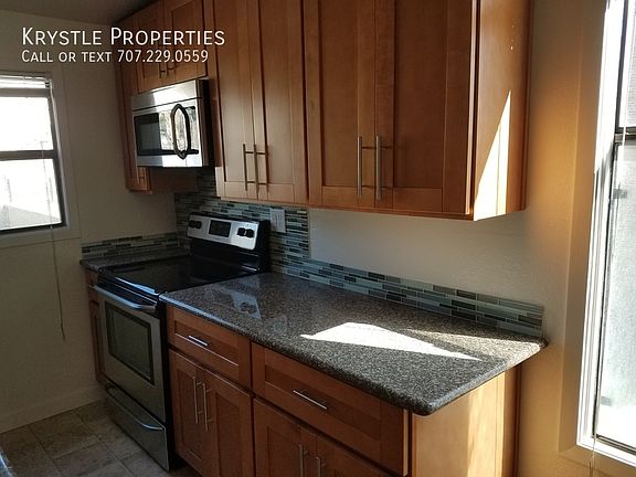 2nd image of 300 Virginia St APT 5