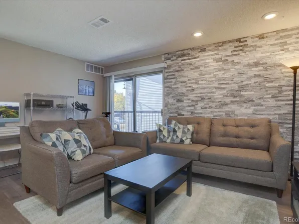 2575 S Syracuse Way #B208, Denver, CO 80231