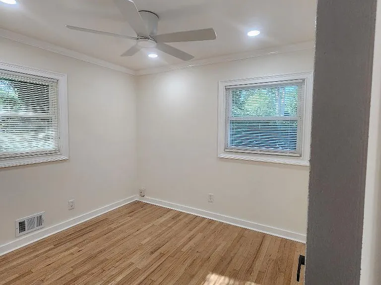 302 Kelso Dr SW — Photo 22