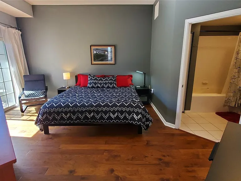 475 W 12th Ave #8H — Photo 22