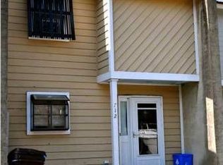 719 Nora Ln, Mount Pleasant, SC 29464