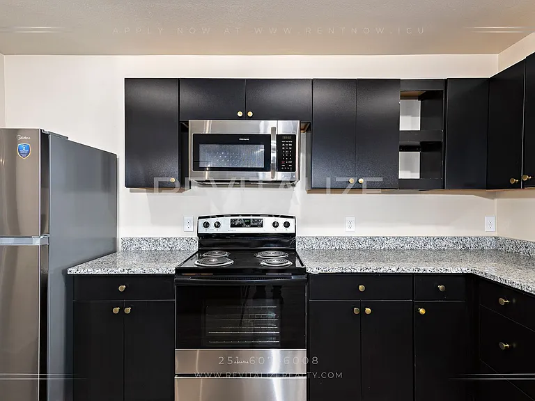 1704 McGill Ave — Photo 9