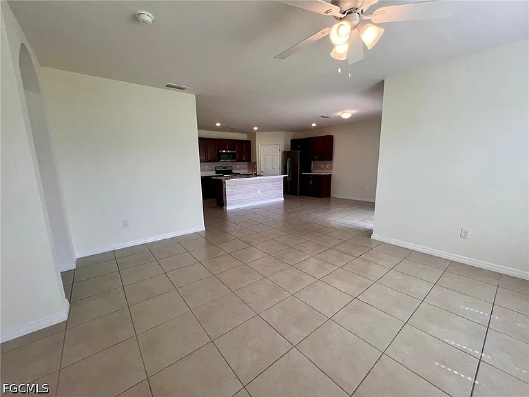 212 SW 25th Ave — Photo 12
