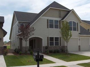 5382 N Fox Run Way, Meridian, ID 83642