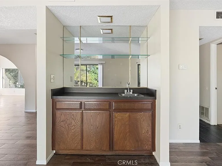 780 S Carriage Cir — Photo 18