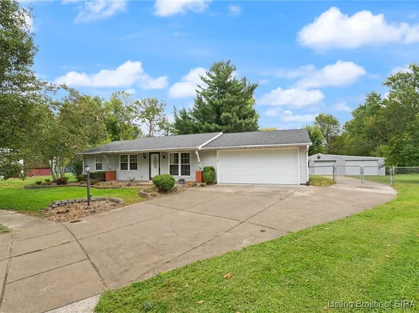 320 Fairwood Drive, Jeffersonville, IN 47130