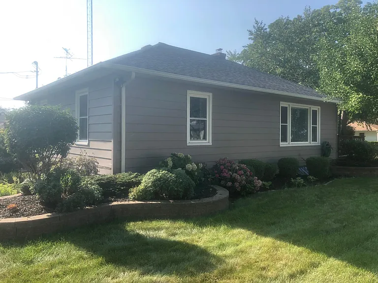 1424 Michigan Ave — Photo 30