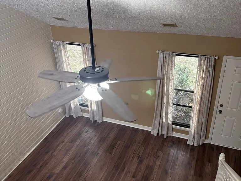 220 Harpers Mill Ct — Photo 15