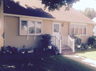 65 E Philadelphia Ave, Morrisville, PA 19067