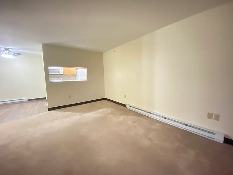 Sunset Ridge Apartments — Photo 42