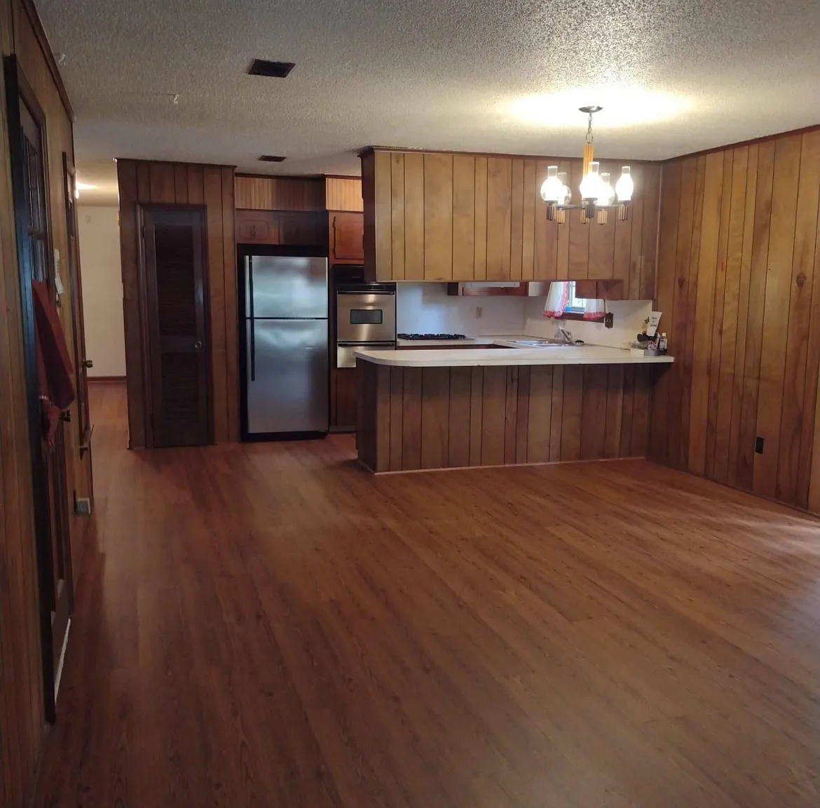 3 bed, 1434 sqft, $1,600 — Photo 2