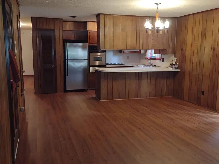 10308 Whispering Pines Dr — Photo 2