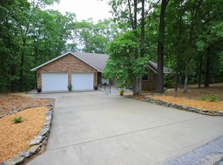 1967 W James River Dr, Nixa, MO 65714