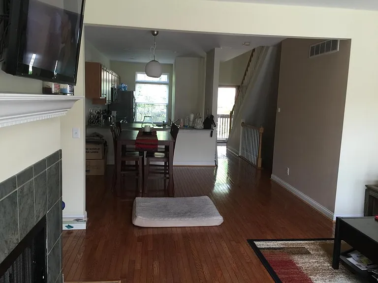 2546 Cleinview Ave — Photo 7
