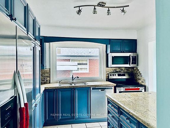 3rd image of 22 Beran Dr