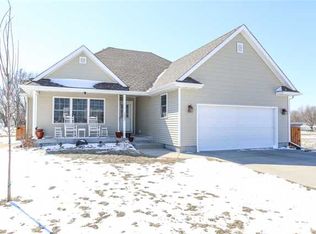4633 E Valdez Dr, Des Moines, IA 50317