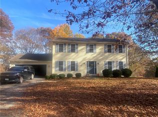 6 Midwestern Cir, Johnston, RI 02919