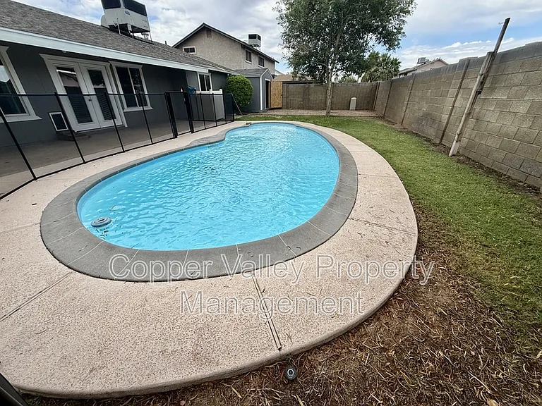 4415 W Gelding Dr — Photo 15