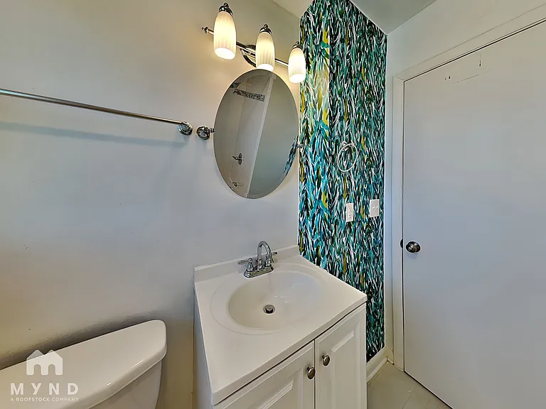 1317 Davidson St — Photo 9