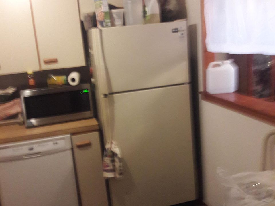 1st image of 652 E 57th St Floor 1