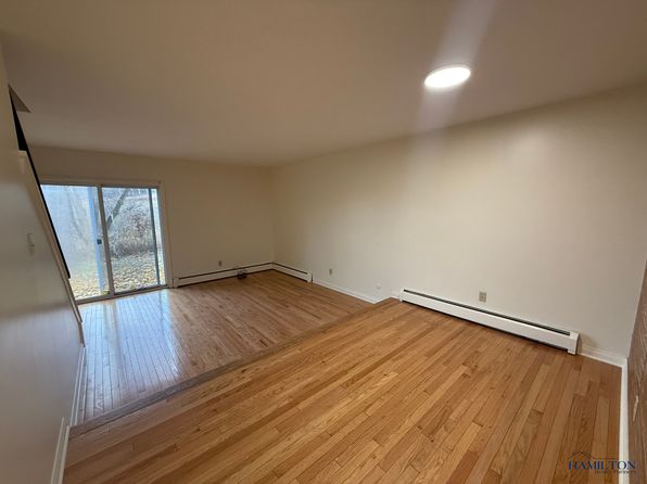 2024-2032 Spring St #10