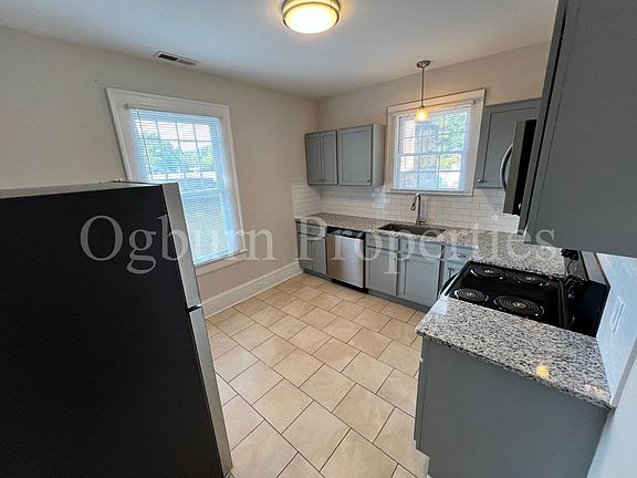 4th image of 496 W End Blvd #B