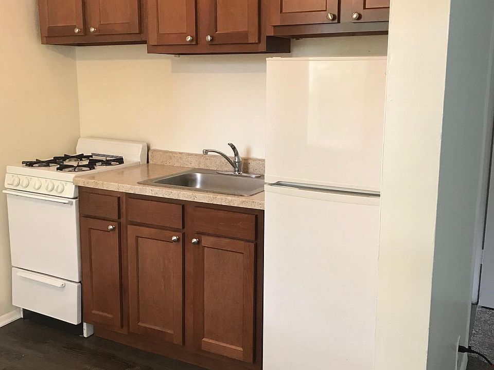 1st image of 4176 Paxton Woods Ln APT 7