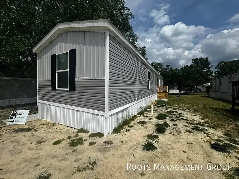 211 Connie Ct #211C — Photo 1