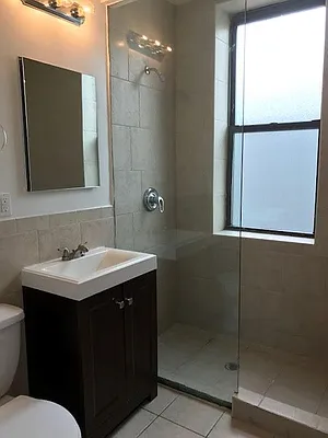 Rented by Kew Forest Realty Inc | media 25