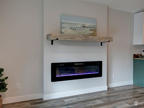 5th image of 215 Cakesosta Street SE