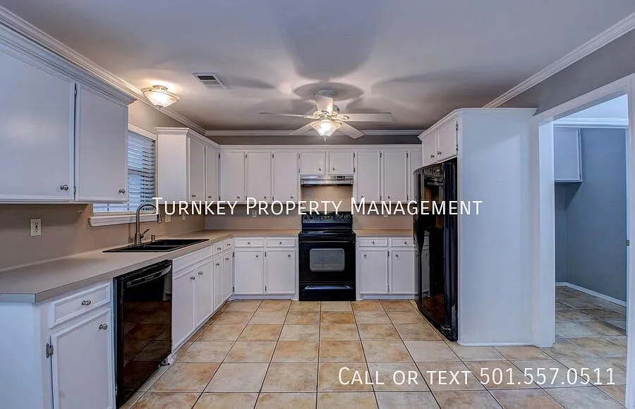 12005 Cherry Laurel Dr — Photo 2