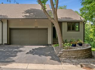 8489 Rice Lake Rd, Osseo, MN 55369