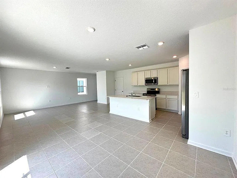 3874 Amers Loop — Photo 8