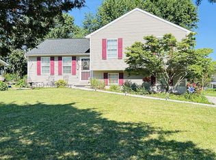 571 Hooker Dr, Gettysburg, PA 17325