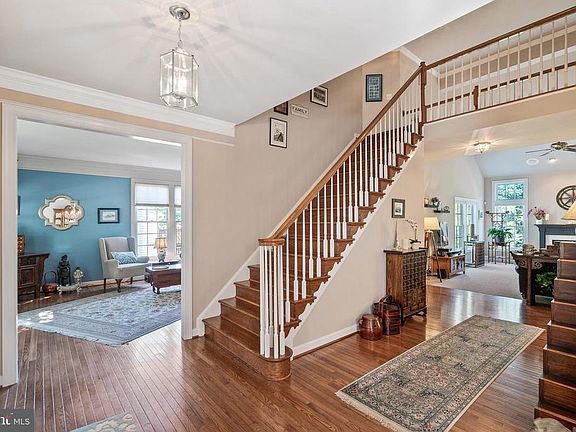 3rd image of 21521 Fox Field Cir