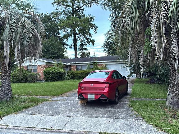 5th image of 2605 Elisa Dr W