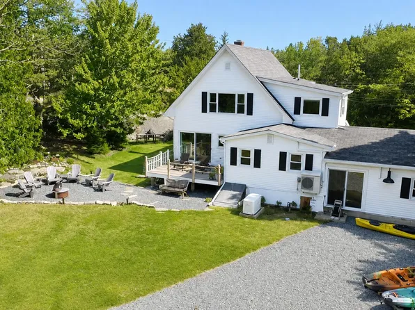 32 Burnt Cove Road, Stonington, ME 04681