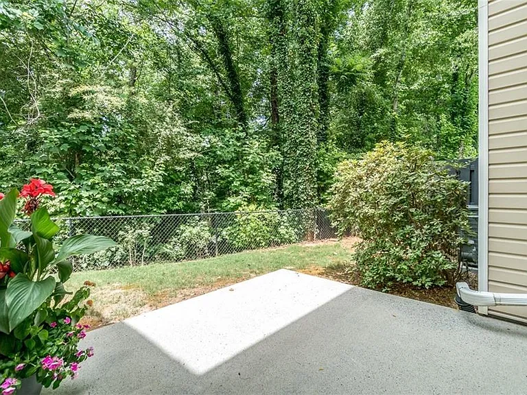4173 Rogers Creek Ct — Photo 19