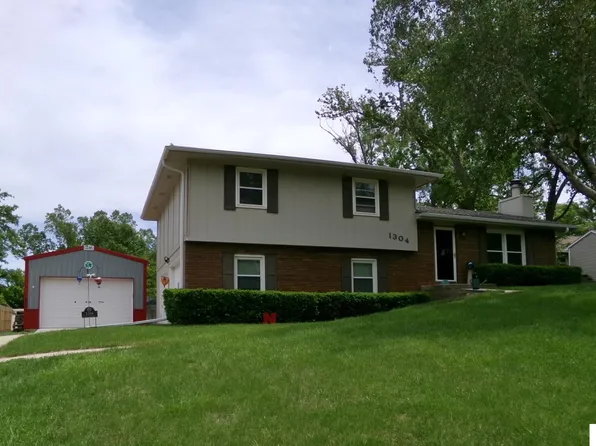 1304 S 4th Ave, Beatrice, NE 68310