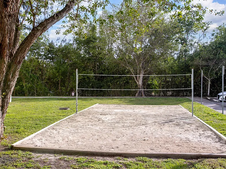 Calusa Cove Apartment Homes — Photo 5