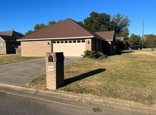 1009 Hope Ln, Searcy, AR 72143