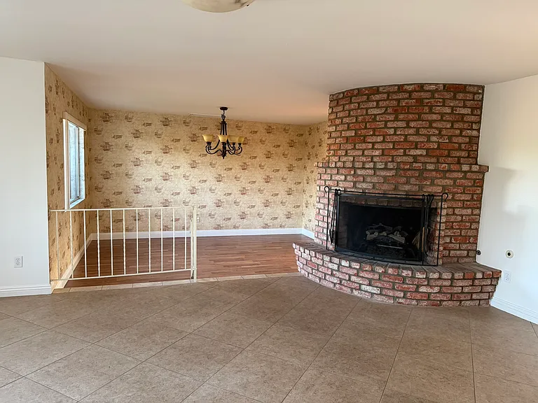 654 McGavran Dr — Photo 11